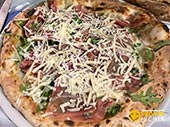 Le Migliori Pizzerie di Ischia: Piccola Guida per Amanti della Pizza 8